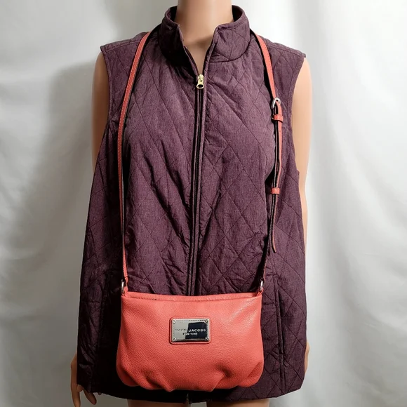 Marc Jacobs New York Classic Leather Crossbody bag. - Picture 3 of 14